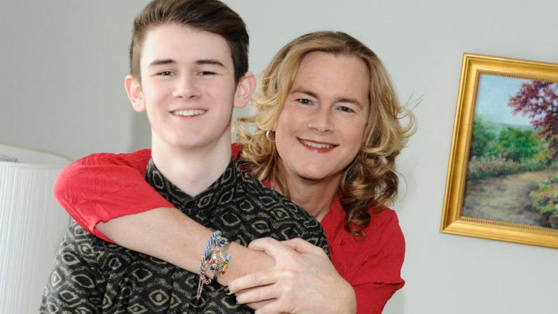 Urge David's Bridal To Pull Sponsorship From 'Becoming Us'